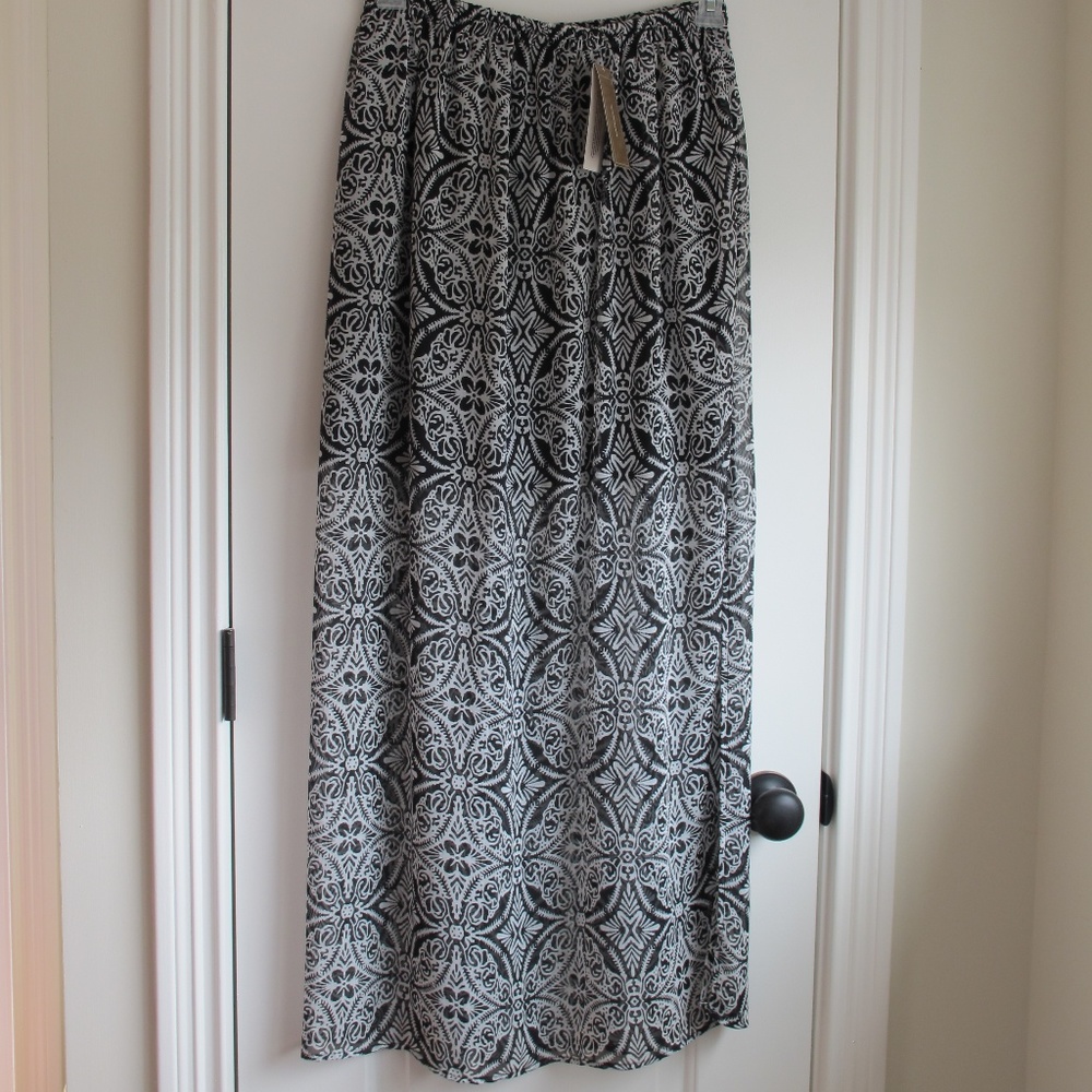 Francesca's Flowy Maxi Skirt
